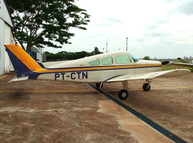 cross country flying beech musketeer 2